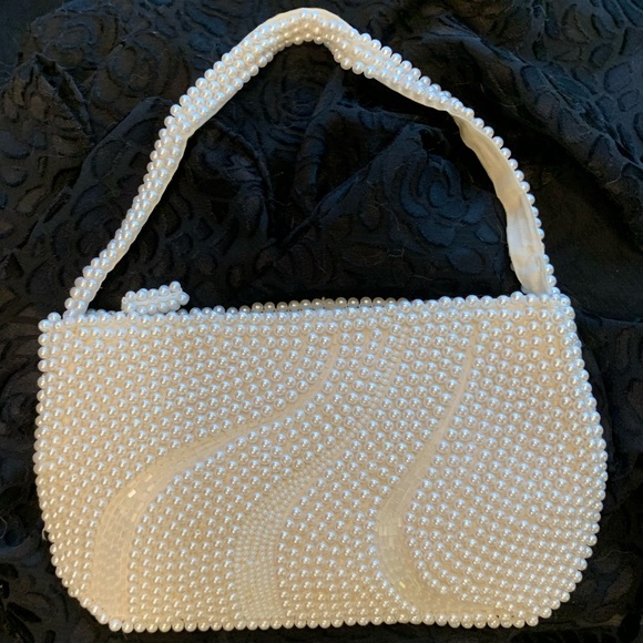 Vintage Handbags - Vintage Beaded Clutch